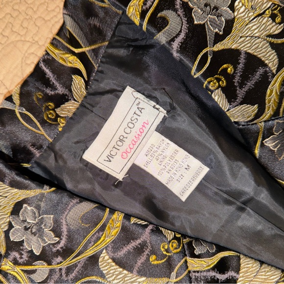 Victor Costa Gorgeous Black and Gold Floral Jacquard Brocade Coat, Size M - Picture 7 of 9